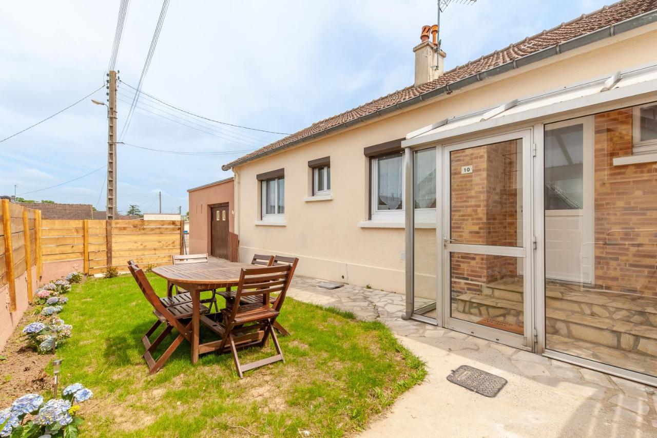Gite Renardeau - Maison A Deux Pas Du Centre Ville Carentan Exteriör bild