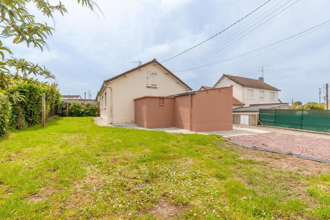 Gite Renardeau - Maison A Deux Pas Du Centre Ville Carentan Exteriör bild