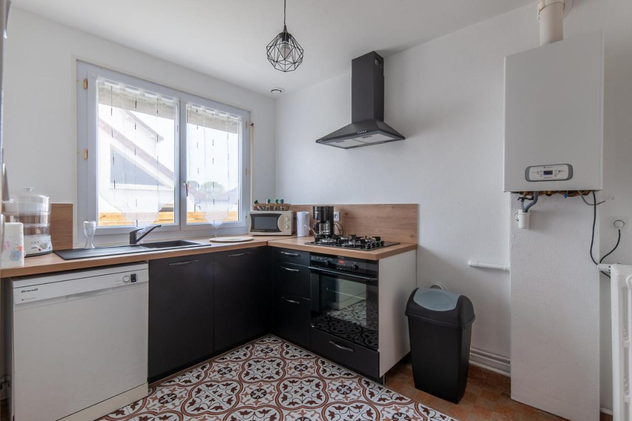 Gite Renardeau - Maison A Deux Pas Du Centre Ville Carentan Exteriör bild